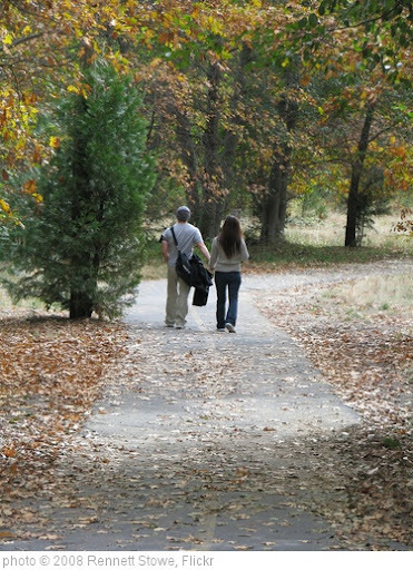 'Walking in Yosemite' photo (c) 2008, Rennett Stowe - license: http://creativecommons.org/licenses/by/2.0/
