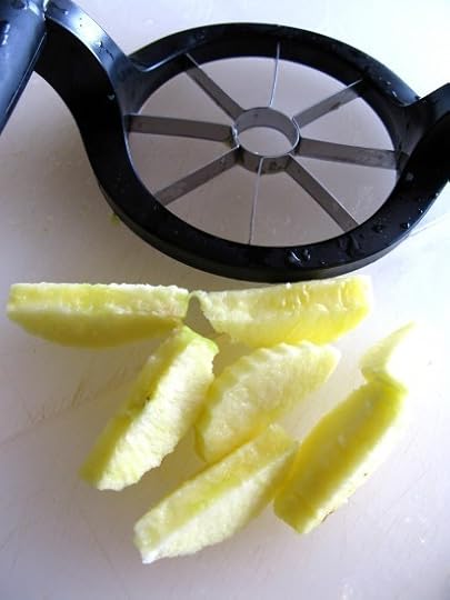 Handy apple slicer