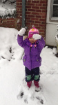 Look, Papa, I'm making it snow from my hands!