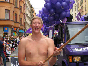 Gå med Piratpartiet i Prideparaden lördag 12.00
