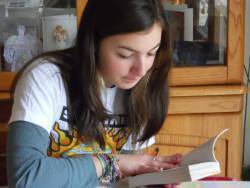 Reading - girl