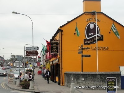 Aunty Lena's pub