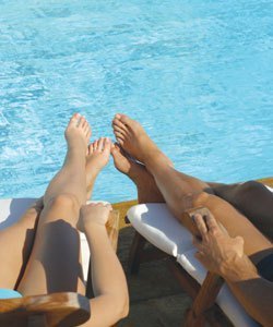FeetPool.249145539_std