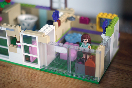 Organizing Legos {And Free Printable Labels!}