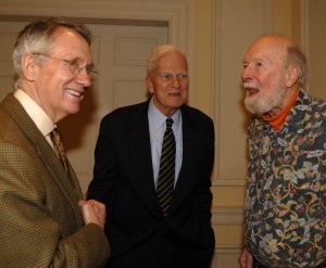 Senate Majority Leader Harry Reid, Librarian of Congress James H. Billington, and Pete Seeger at AFC’s Seeger Family Symposium, March 16, 2007. Photo by Robert Corwin, AFC Robert Corwin Collection. 