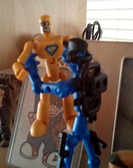 Super Yellow Modibot Hug