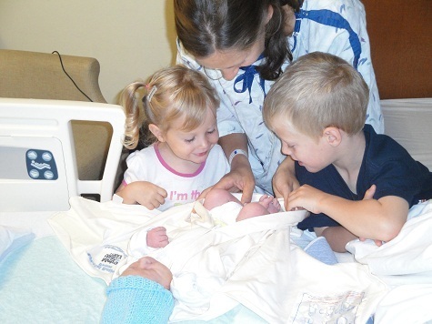 Children in Bulk: Are Big Families Eco-Friendly or a Carbon Footprint Nightmare? @ lifeyourway.net