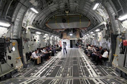 09BG_C-17_CITY_1357555f.jpg