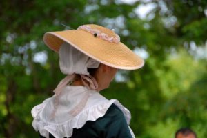 colonial-woman2
