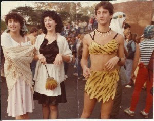 150665_582297921786895_416859301_n