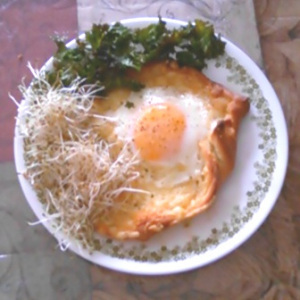khachapuri with trimmings