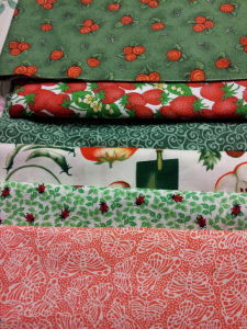 Six fabrics for heart placemat