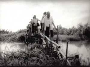 Chương trình tiếp tục nhân ra ở xã Tân Nhựt, huyện Bình Chánh (1987)