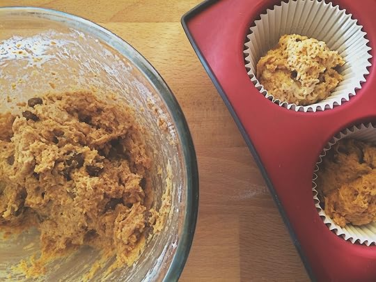 Dog-Safe Cupcake & Cakepop Recipe Made Peachy
