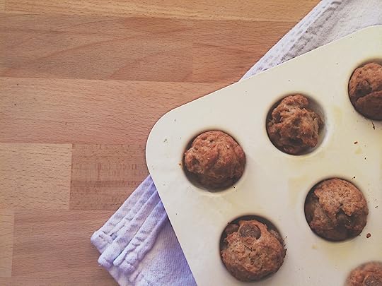 Dog-Safe Cupcake & Cakepop Recipe Made Peachy