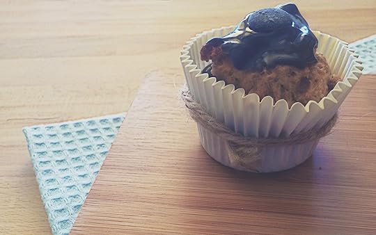 Dog-Safe Cupcake & Cakepop Recipe Made Peachy