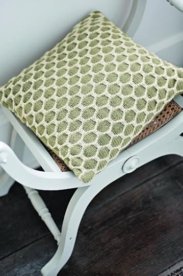 The Knitter Knitting Masterclass Made Peachy