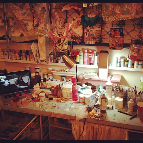 I have discovered the show Scandal. Been watching it on Netflix while painting. Love that show. Love painting while watching TV. Feels indulgent and good!