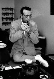 English: Georges Simenon Português: Georges Si...