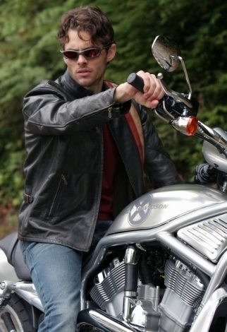  photo Cyclops_Motorcycle_In_X-Men_3_The_Last_Stand_2_zps70e57ad9.jpg