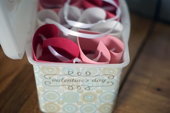 Free Printable Holiday Storage Labels at lifeyourway.net