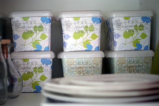 Free Printable Holiday Storage Labels at lifeyourway.net