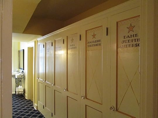 Grand Island Mansion Women's Powder Room