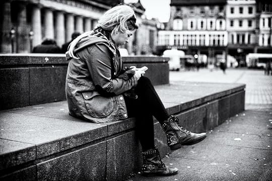 sitting_texting