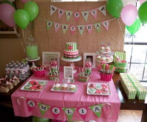 4 dessert table