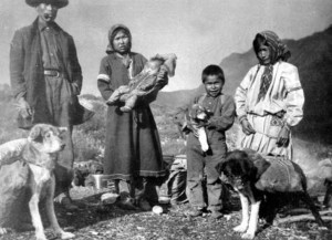 Sled dogs have an illustrious history in the North Country, from the early days of Native settlements to the gold-rush booms during the 1890-1900s. Alaska Natives relied on pack dogs to help carry fish and supplies during the seasons.