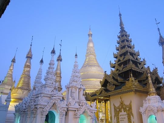 Shwedagon Pagoda at dawn