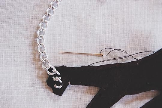 Easy Fabric Motif Statement Necklace