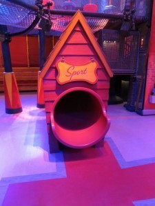 There a dog house in the Dumbo queue.