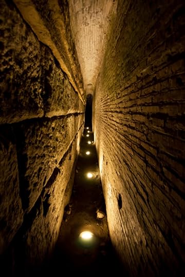 1st C walls under San Clemente, photo Marc Aurel