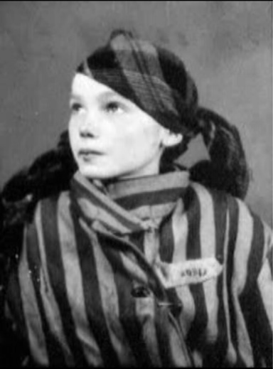 Auschwitz 1942; Wikimedia Commons