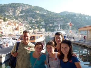 The guides function as your personal PhotoPass photographers, so you can all be the picture. 