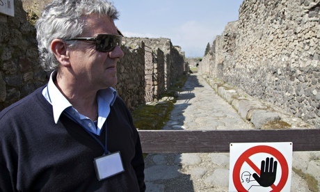 Pompeii theft