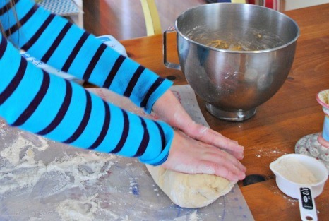 cin roll kneading elliecropped