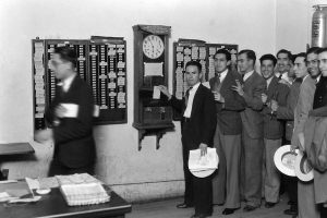 us__en_us__ibm100__ibm_founded__mexico_time_clock__900x600