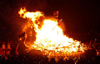 Did the Vikings Really Burn Ships During a Funeral?
