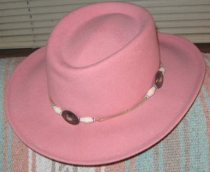 hat pink wool