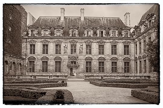 Hotel de Sully © Harold Davis