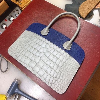 Photo: Lots of progress today! #leathercraft #leatherwork #saddlestitched #alligator #ostrich #madetoorder #peternitz #zurich #switzerland