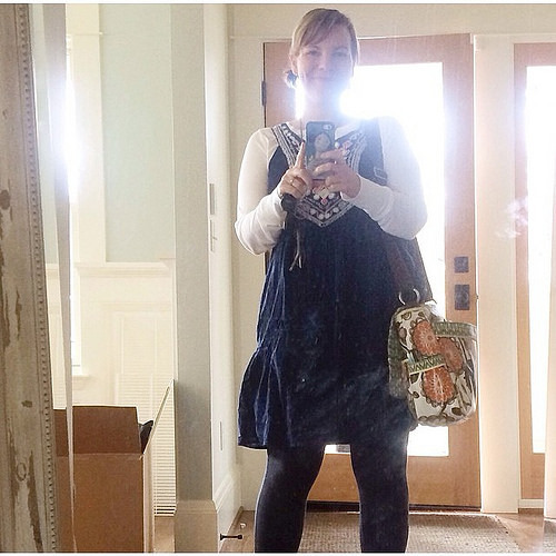 Things I'm #grateful for today: the sun is out, my hair is long enough for piggies (yes!), and I'm pretty much back together again after a week of being laid up. Also was able to unearth the mirror from a mound of boxes for #thewearyourjoyproject. Today I