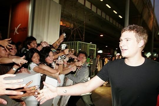 http://commons.wikimedia.org/wiki/File:Lee_Ryan_at_MTV_Asia_Awards_2006.jpg