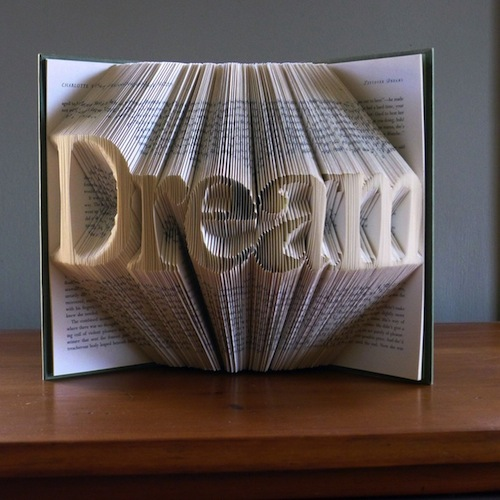 Book-Sculpture-by-Luciana-Frigerio