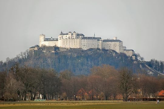 castle in a city photo: Hohensalzburg Castle b_zps83ad9a47.jpg
