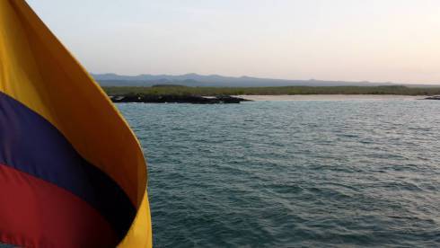 Ecuadorian flag island pic