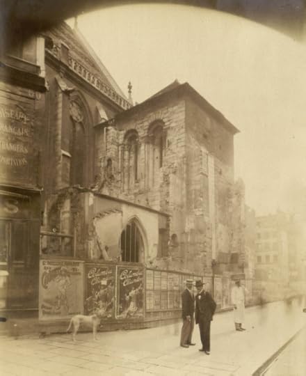 The steeple of the church before the restoration in 1913. Collections Department of the Ecole Nationale Supérieure des Beaux-Arts. Public domain via Wikimedia Commons.