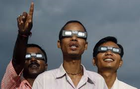 Indian eclipse watchers